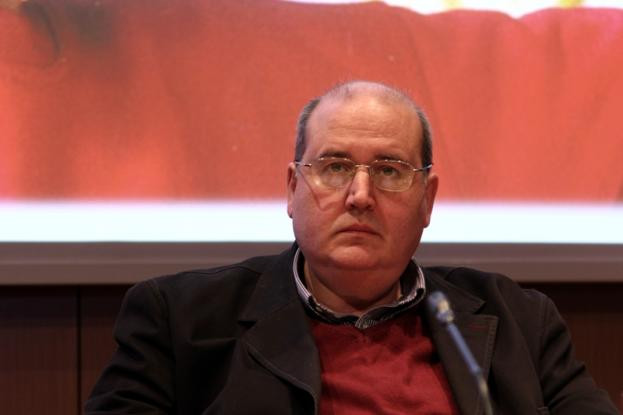 Φίλης για τα όπλα στη Σαουδική Αραβία: Το λιγότερο να ακυρωθεί η συμφωνία